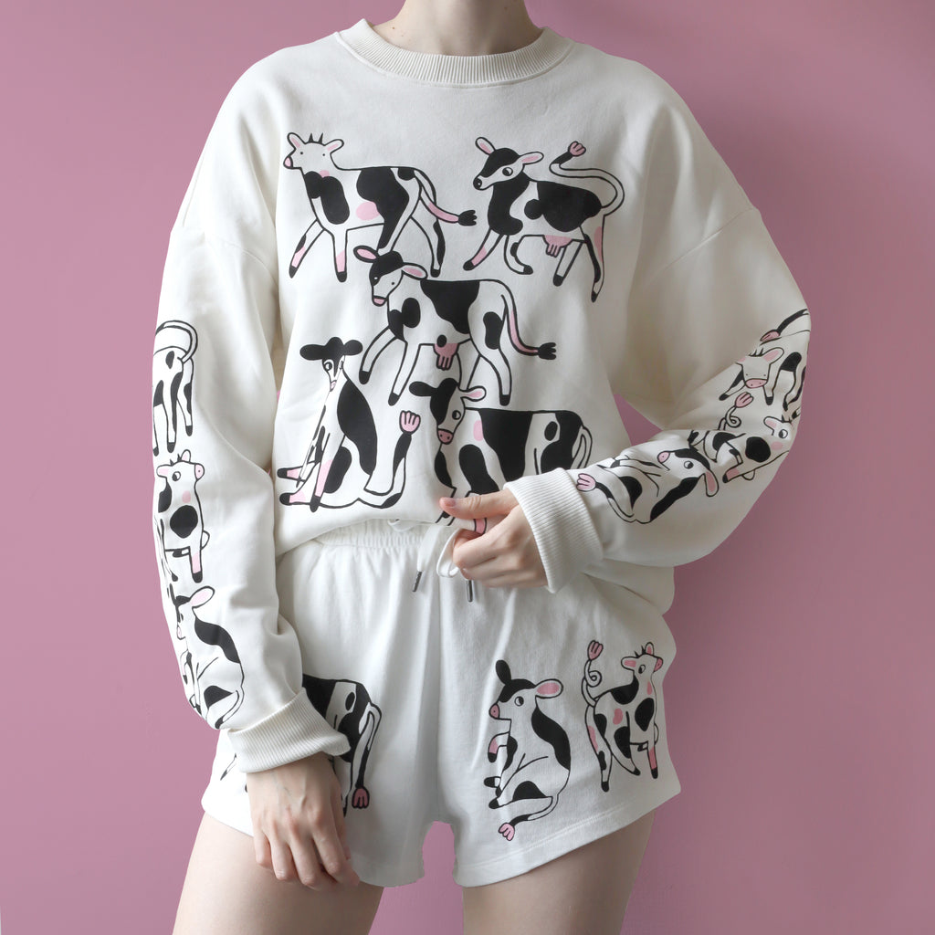 Full Length Off White COW Sweatshirt – Eva Stalinski